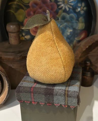Pincushion Pear Box