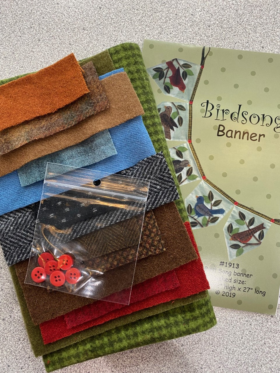 KB1913 Bird Song Banner Wool Kit
